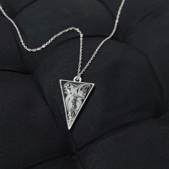 Luxurious handmade resin necklace— Midnight Whispers - Triangular Black Backgrou - Picture 1 of 7